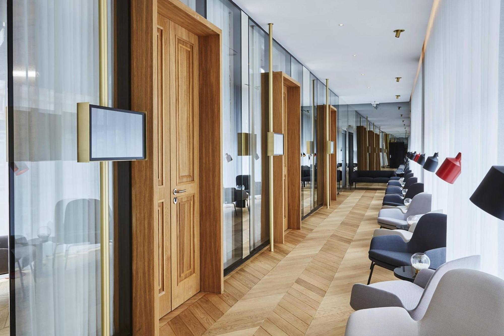 Roomers Munich, Autograph Collection Exteriér fotografie The interior of the hotel