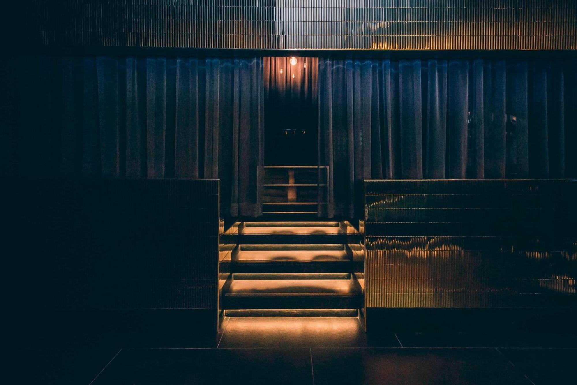 Roomers Munich, Autograph Collection Exteriér fotografie The entrance to the main hall