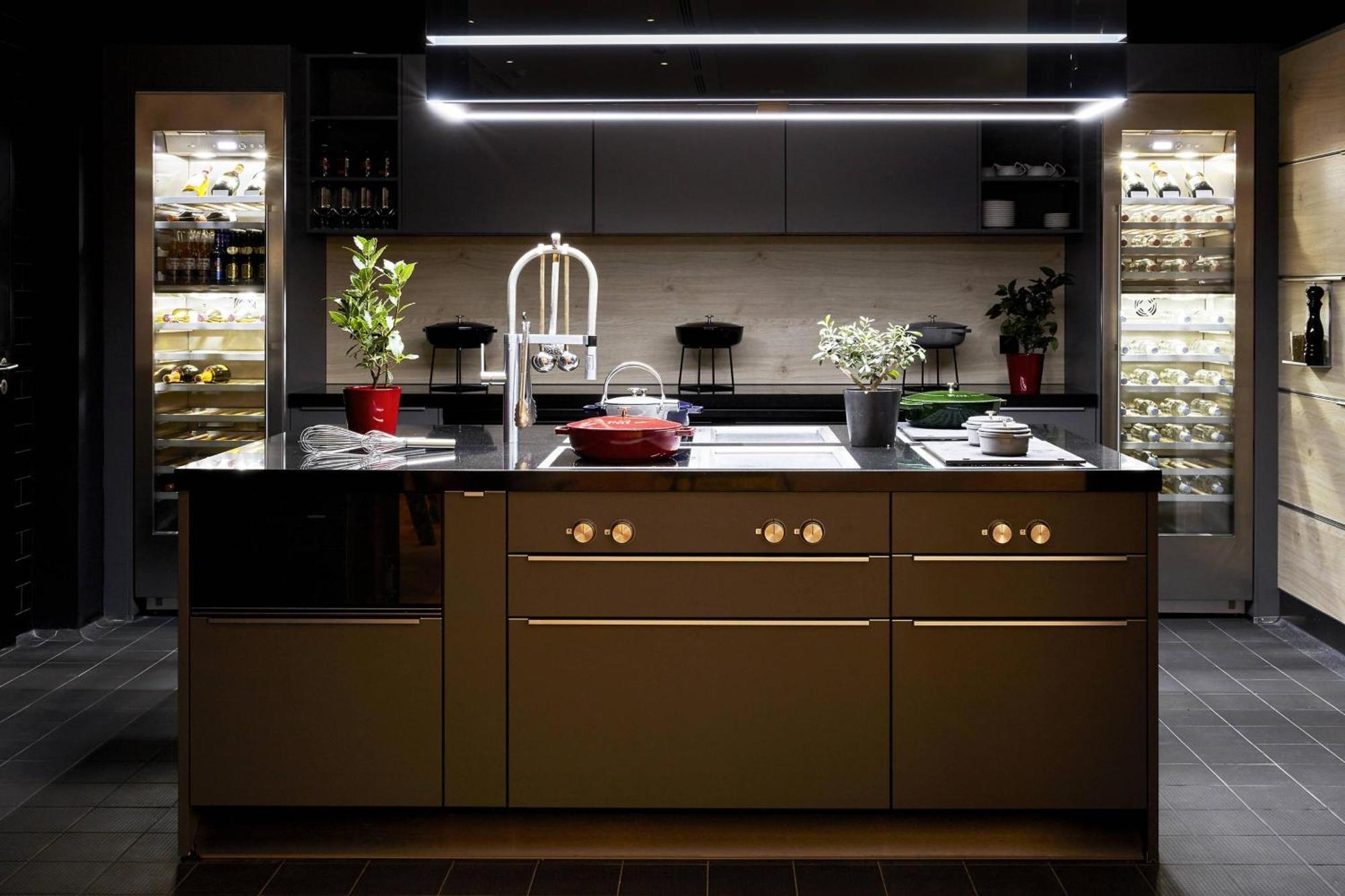 Roomers Munich, Autograph Collection Exteriér fotografie A kitchen with a built-in refrigerator