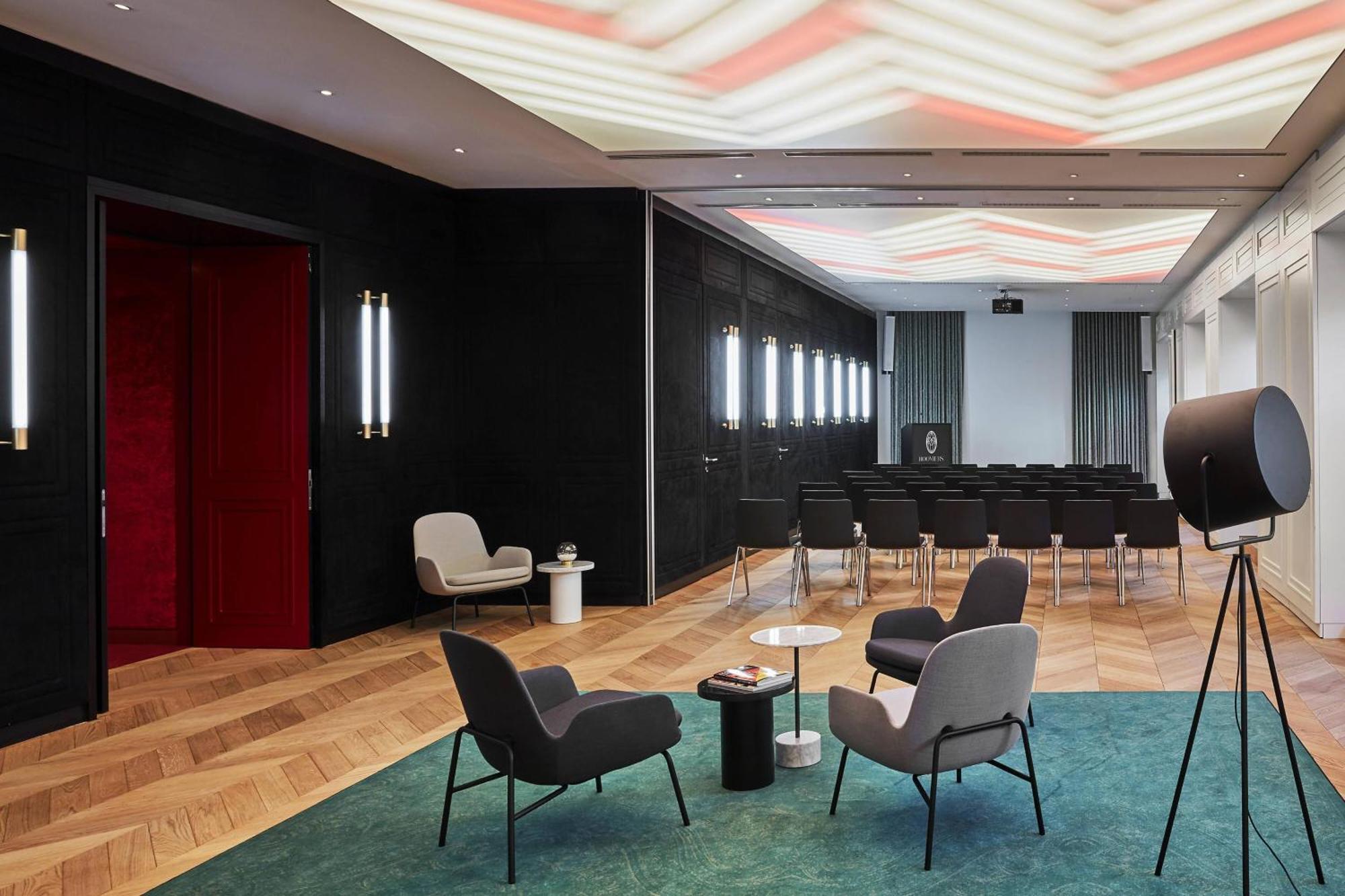 Roomers Munich, Autograph Collection Exteriér fotografie The 2018-built office of the German Federal Ministry of Foreign Affairs in Berlin